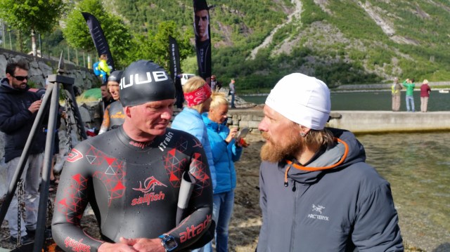 Spør Kalle om jeg kan bestikke noen for å komme til toppen, men det er vist ikke sånn man gjør det