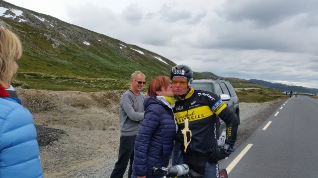 Banan i munnen og kyss på kinnet, klar for Tessungdalen