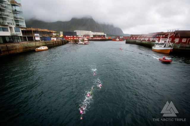 Leder chase group, nummer tre opp av vannet. foto: Kai-Otto Melau