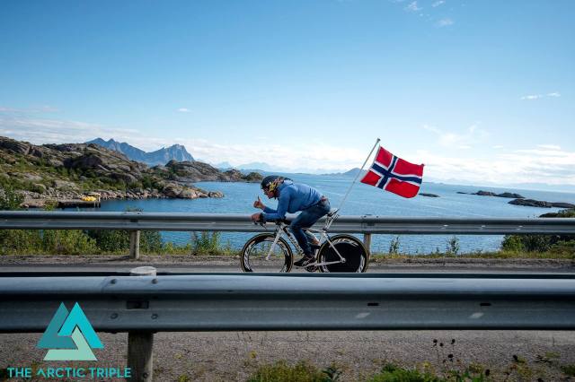 14047291_524935004370923_6547875272039977870_o